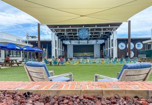 The Hub 30A stage and outdoor area